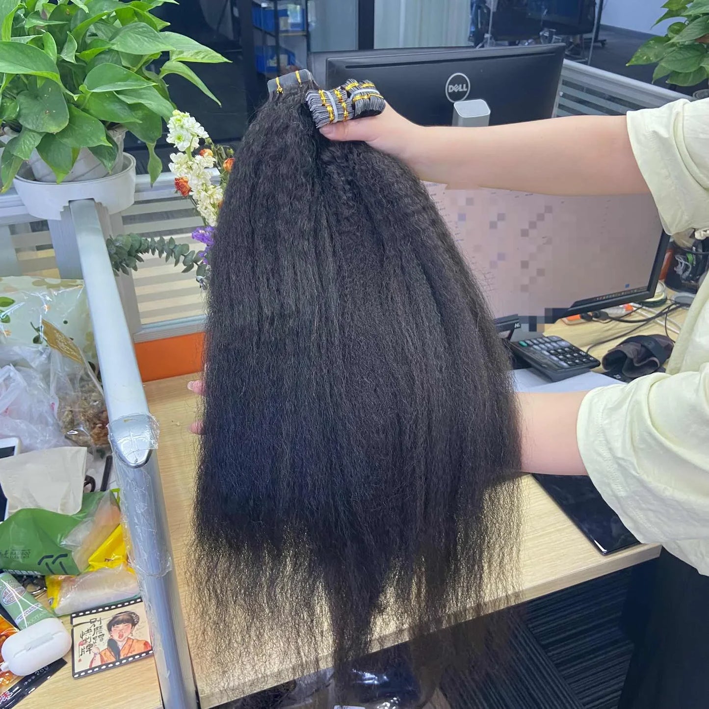 Wholesale Tape-in Malaysian Mongolian Yaki Straight Indian Body Wave Curly Human Hair Virgin Extensions
